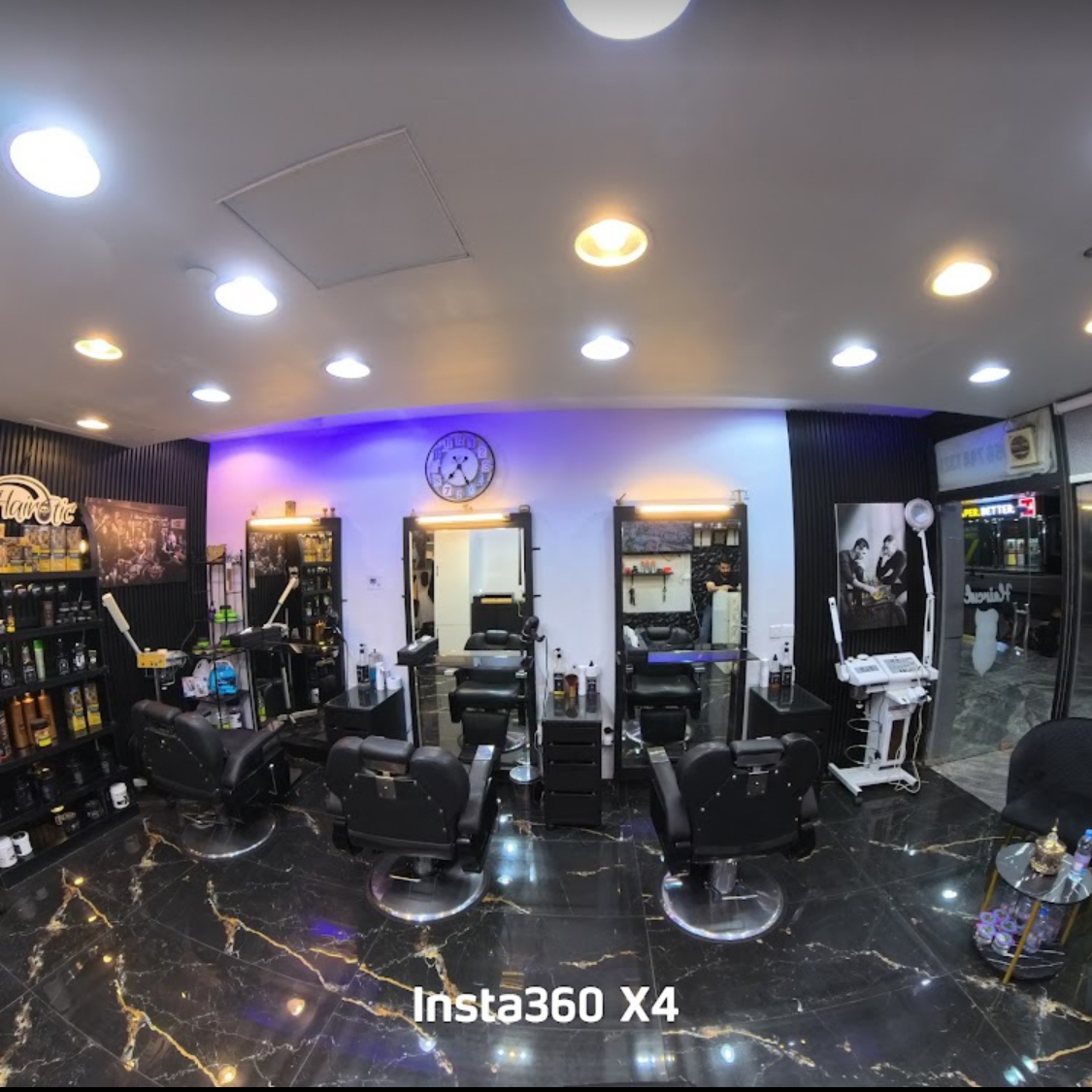 Haircut Gents Salon interior